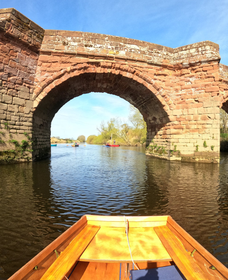 Seahopper on River Dee with e-propulsion Outboard 