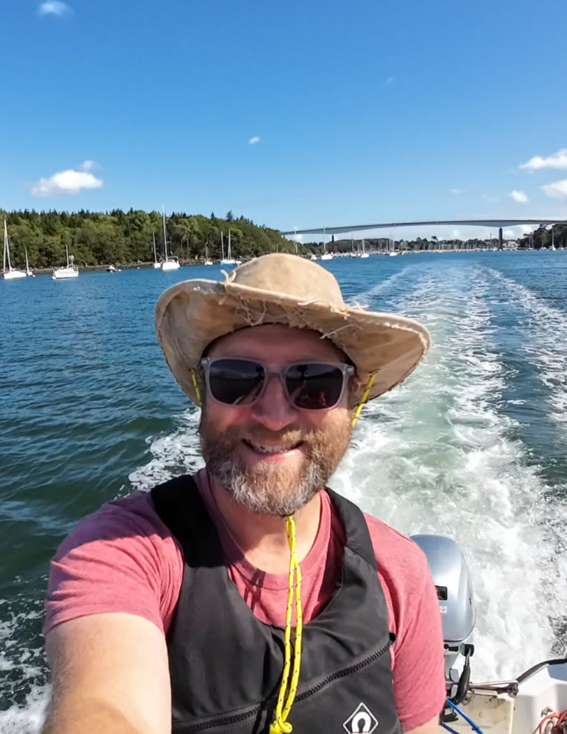 River odet on a motorboat