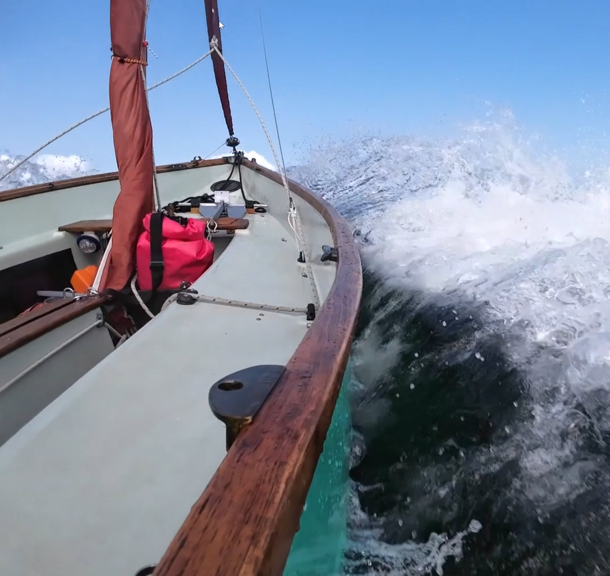 Big Waves through Puffin Sound